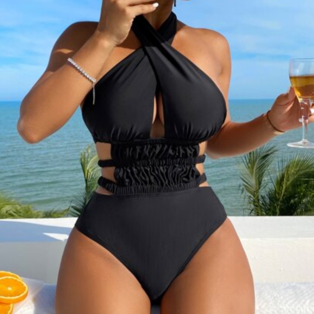 Black Plunge Halter Back Tie Scrunch Belly Cutout Swimsuit Size Meduim